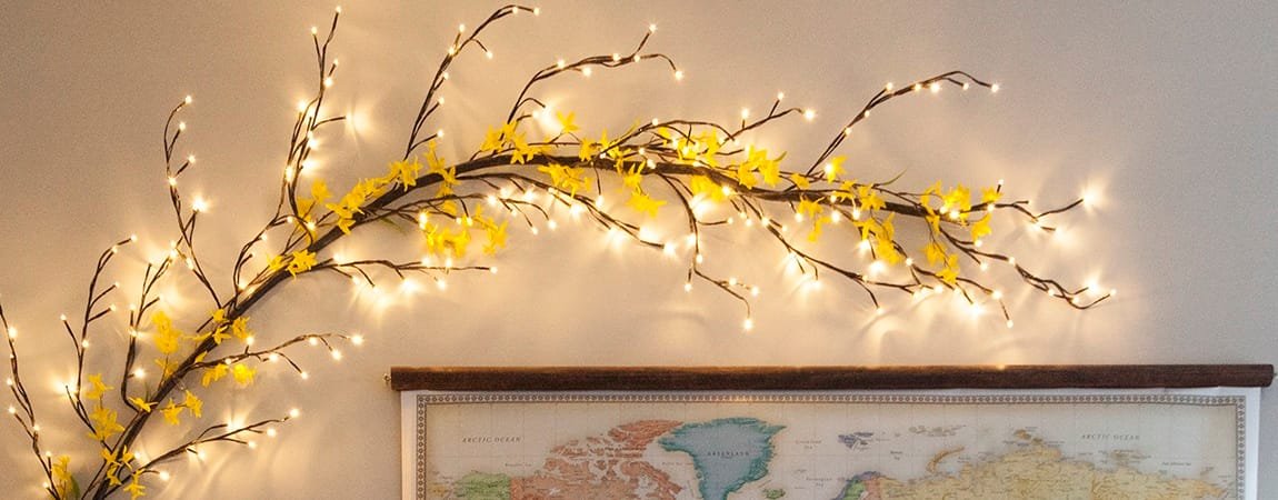 What Type of Light Are Christmas Lights Used in Outdoor Decorations?